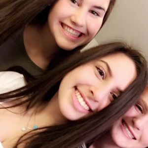 Meet your Posher, Liat